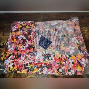 NWT Vera Bradley Vera Tote Rosa Floral